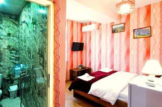 Отель Hotel Kavela Тбилиси Стандартный двухместный номер с 1 кроватью-1